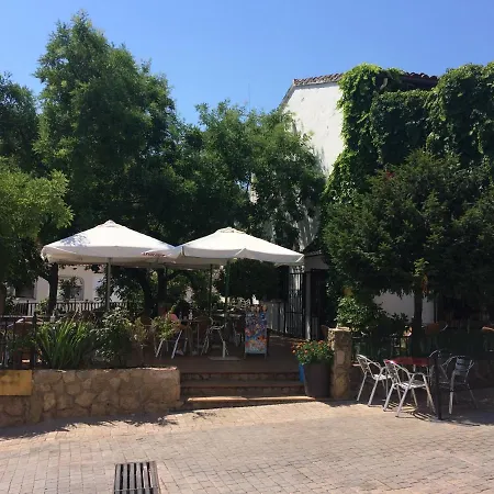 Pensión Restaurante El Cruce de Hornos-2
